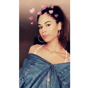 Meet your Posher, Abbey